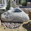 Brunnenfindling aus hellgrauem Granit